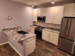 184 Crescent Dr, Unit 184 in Hershey, PA - Foto de edificio - Building Photo