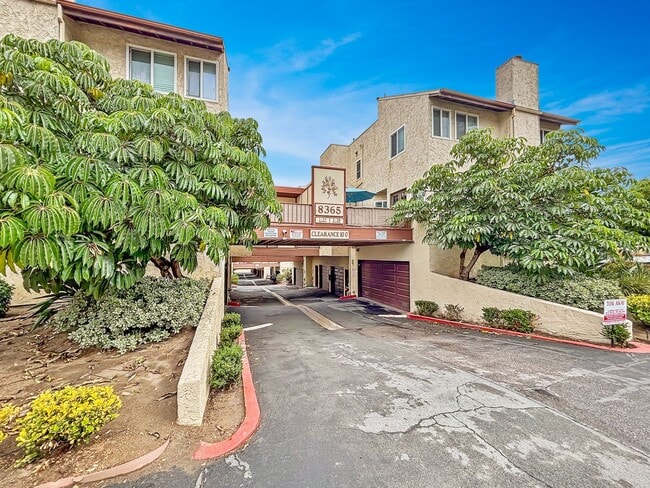 8365 Broadway in Lemon Grove, CA - Building Photo - Building Photo
