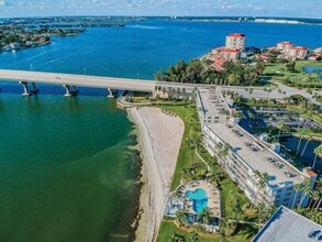 6265 Sun Blvd in St. Petersburg, FL - Building Photo - Building Photo