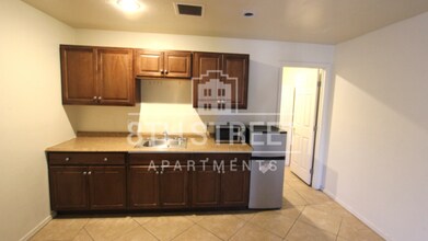 3333 W 8th St in Thatcher, AZ - Foto de edificio - Building Photo