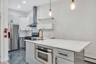 202 48th St in Union City, NJ - Building Photo - Building Photo