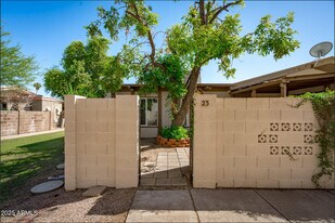 555 N May in Mesa, AZ - Building Photo