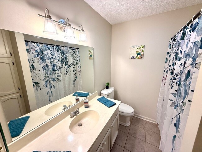 1633 Brookhollow Dr in Baton Rouge, LA - Building Photo - Building Photo