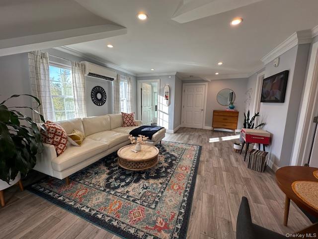 55 Green St in Huntington, NY - Building Photo - Building Photo