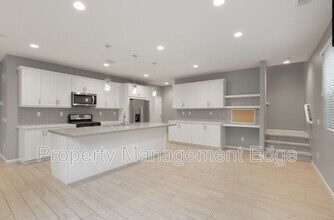 662 Gemstone Dr in San Marcos, CA - Building Photo - Building Photo