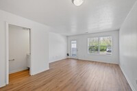 ReNew Edwardsville Apartment Collection photo'