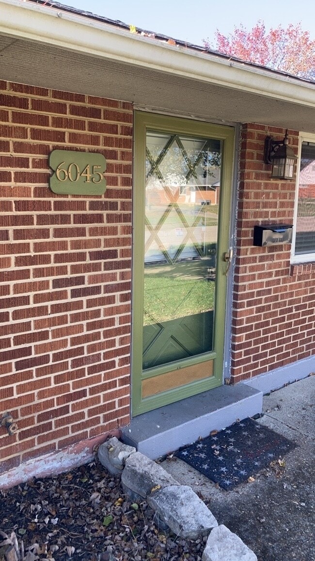 6045 Ansbury Dr in Dayton, OH - Building Photo - Building Photo