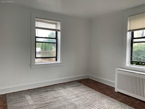 203 Willis Ave in Mineola, NY - Building Photo - Building Photo