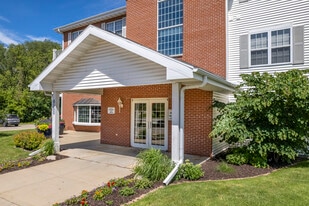 Monarch at Middleton Shores in Middleton, WI - Building Photo