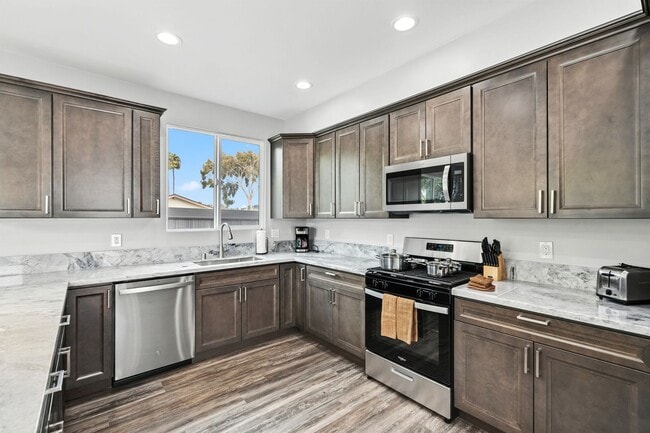 5122 Los Robles Dr in Carlsbad, CA - Building Photo - Building Photo