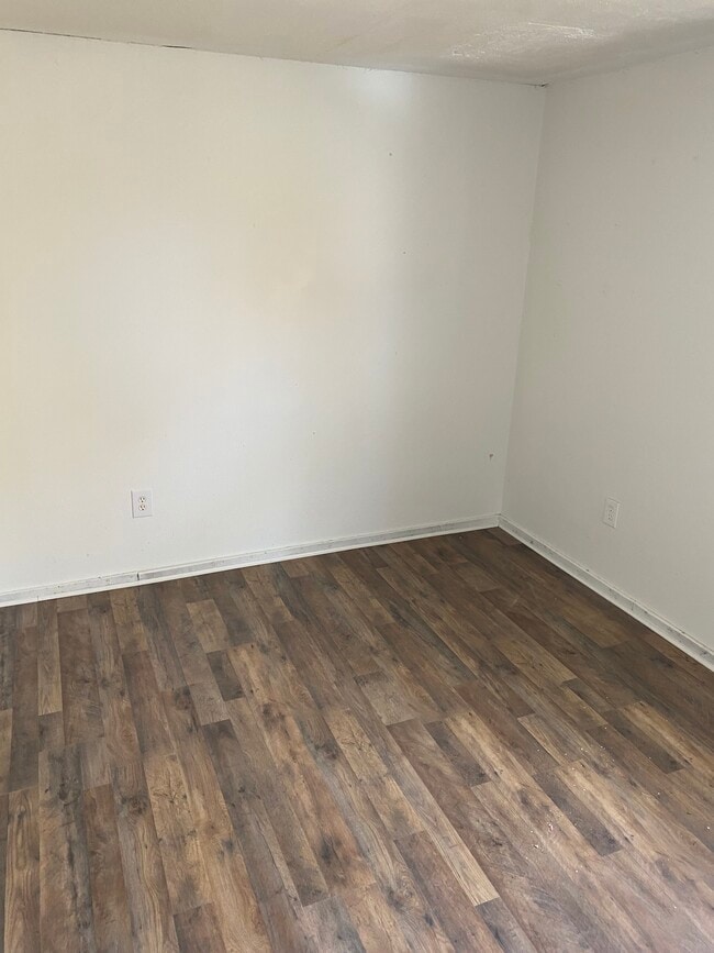 property at 9538 Cloverleaf Rd