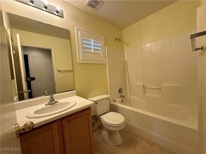 489 Blushing Maple St in Henderson, NV - Building Photo - Building Photo