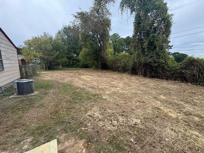 1722 Northfield Dr in Southaven, MS - Foto de edificio - Building Photo