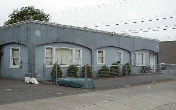 5336 N Albina Ave in Portland, OR - Building Photo - Building Photo