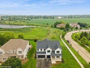 2148 Bartram Rd in North Aurora, IL - Building Photo - Building Photo