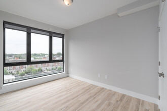 Ludlow 43 in Philadelphia, PA - Building Photo - Interior Photo