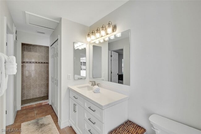 2033 SE 27th Terrace