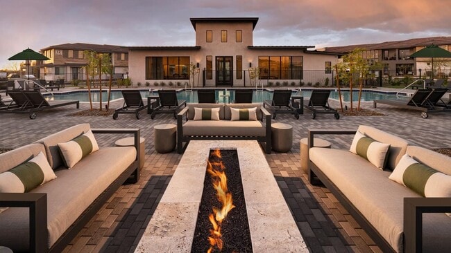 property at 2121 W Sonoran Desert Dr