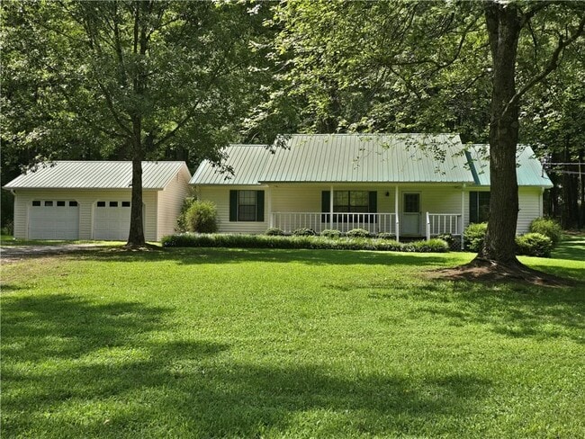 19705 Birmingham Hwy