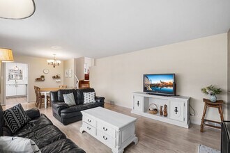 331 Romona Rd in Wilmette, IL - Building Photo - Building Photo