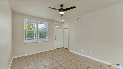 334 Newberry Tr in San Marcos, TX - Building Photo - Building Photo