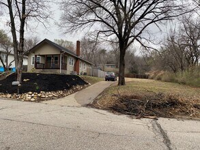 1814 Rockhill Rd in Manhattan, KS - Building Photo - Building Photo