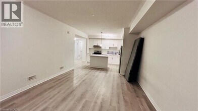 142 Foamflower Pl in Waterloo, ON - Building Photo - Building Photo