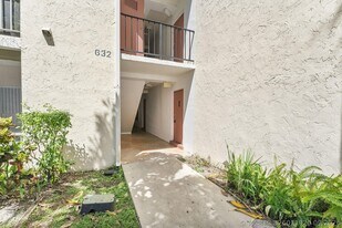 632 NW 13th St in Boca Raton, FL - Building Photo