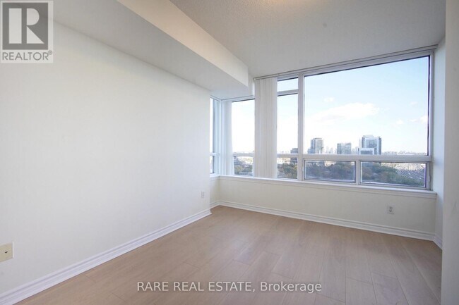 3 Rean Dr in Toronto, ON - Building Photo - Building Photo