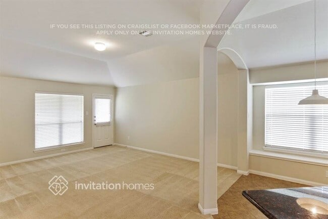 33 Mira Loma Dr in Manvel, TX - Foto de edificio - Building Photo