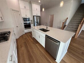 3004 S 14th St in Rogers, AR - Foto de edificio - Building Photo