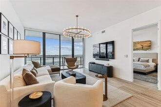 2912 W Santiago St in Tampa, FL - Building Photo - Building Photo