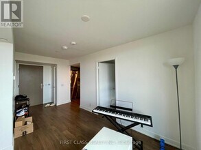 30 Tretti Wy in Toronto, ON - Building Photo - Building Photo