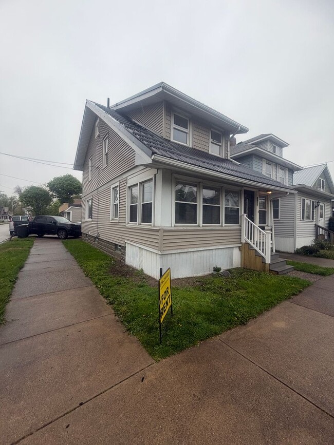 2901 Liberty St in Erie, PA - Building Photo - Building Photo
