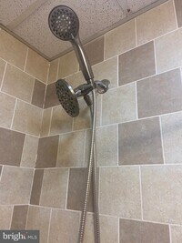 1833 W Lexington St photo'