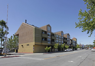 Miraido Village in San Jose, CA - Foto de edificio - Building Photo