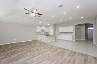 3903 Bridle Path Ln in Sanger, TX - Building Photo - Building Photo