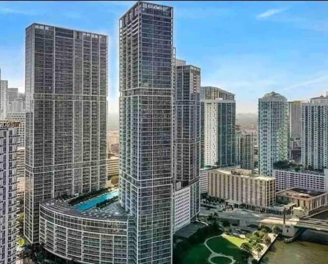 property at 475 Brickell Ave