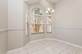 2523 Dovetail Dr in Ocoee, FL - Foto de edificio - Building Photo