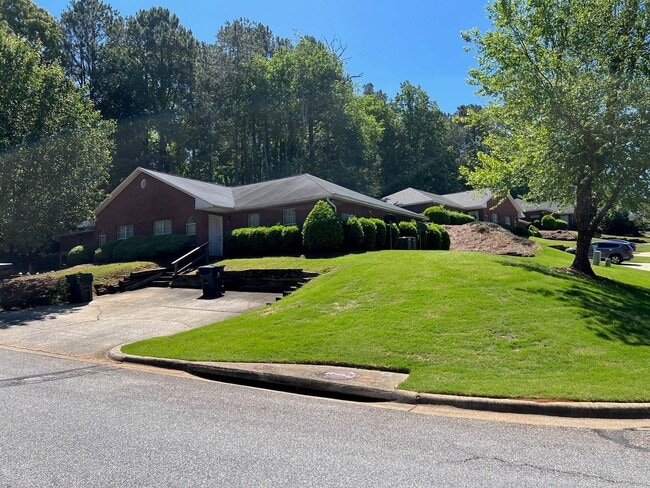 1161 Northlake Dr in Auburn, AL - Building Photo - Building Photo