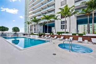 1300 Brickell Bay Dr