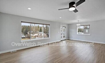 2501 Boniface Pkwy in Anchorage, AK - Building Photo - Building Photo