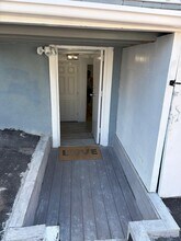 23 Wabeno St, Unit 1st Floor B in Boston, MA - Foto de edificio - Building Photo