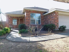 1840 Ringtail Dr in Little Elm, TX - Building Photo - Building Photo