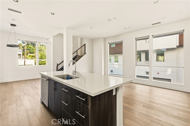 2201 Tom Mix Rd in Los Angeles, CA - Building Photo - Building Photo