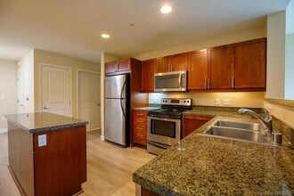 253 Tenth Ave, Unit 225 in San Diego, CA - Building Photo - Building Photo