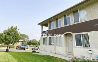 10640 W 12th Ln in Lakewood, CO - Building Photo