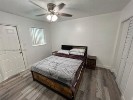 2744 NW 13th St in Fort Lauderdale, FL - Building Photo