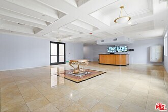 4848 Wilshire Blvd in Los Angeles, CA - Building Photo - Building Photo