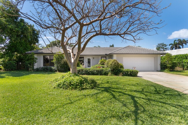 property at 820 Canary Walk